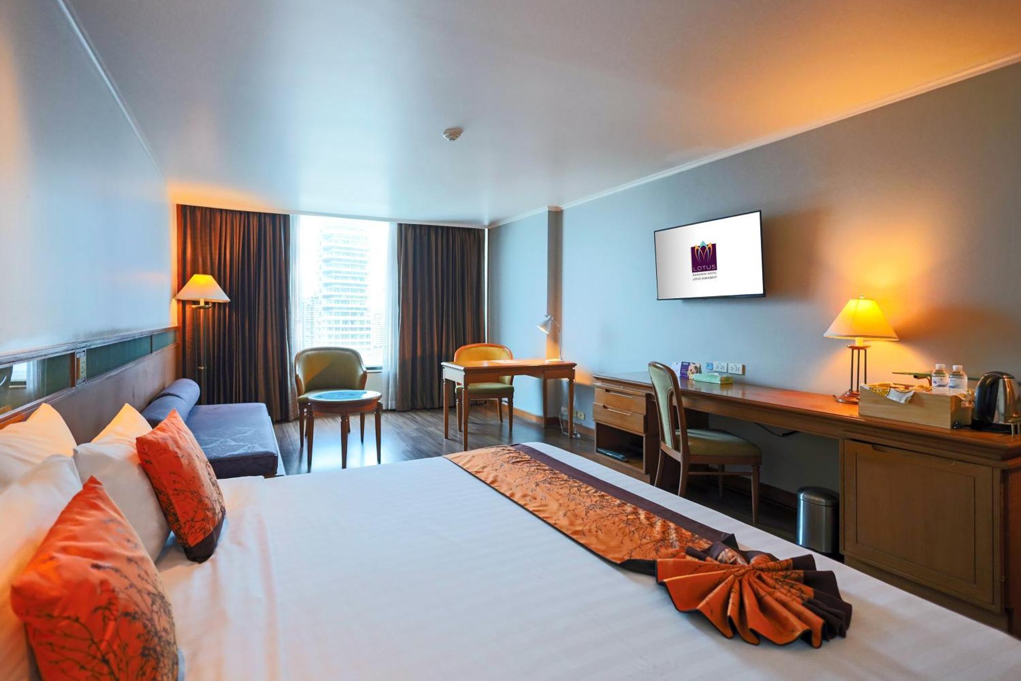 Bangkok Hotel Lotus Sukhumvit 33 By Compass Hospitality Exterior photo