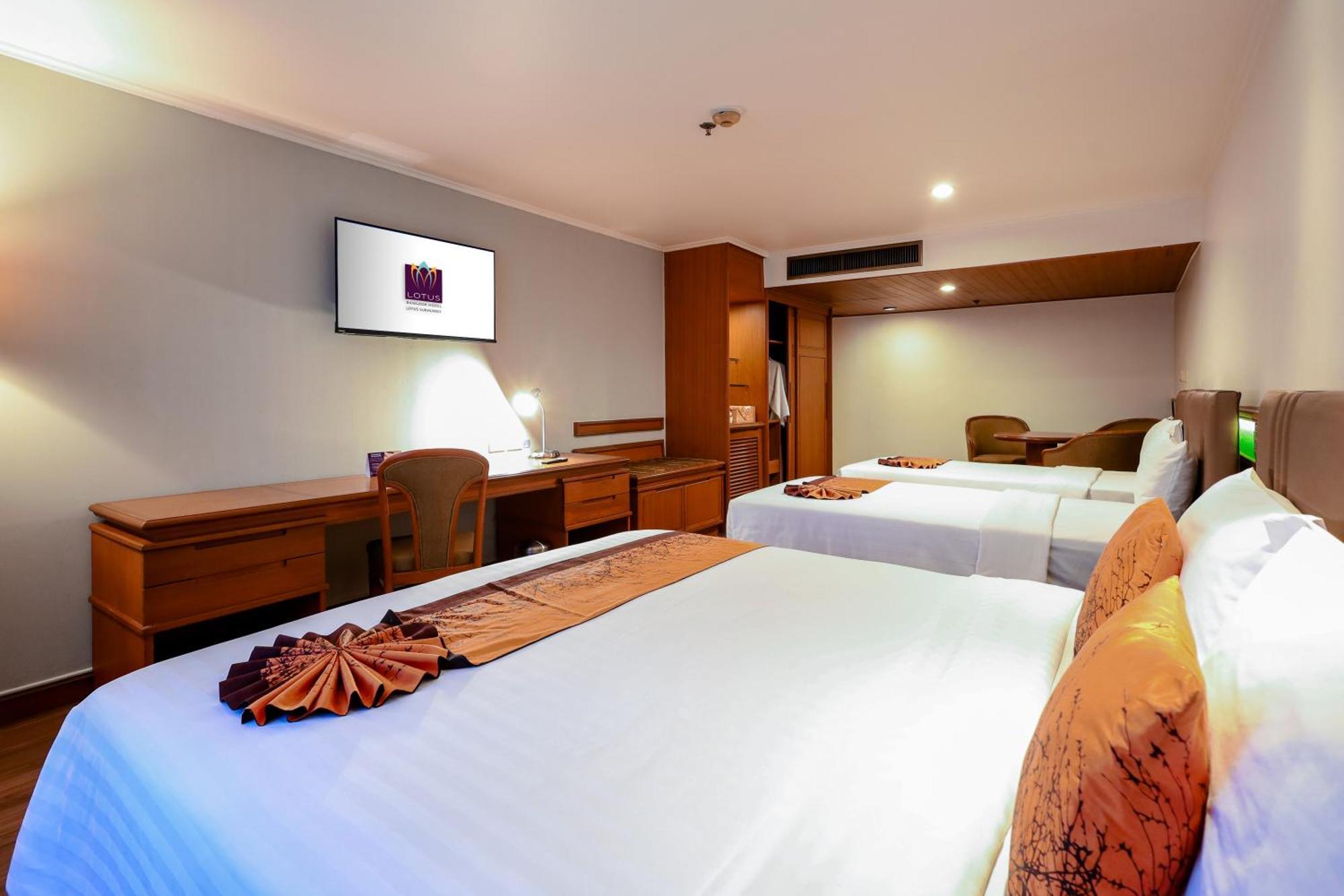 Bangkok Hotel Lotus Sukhumvit 33 By Compass Hospitality Exterior photo